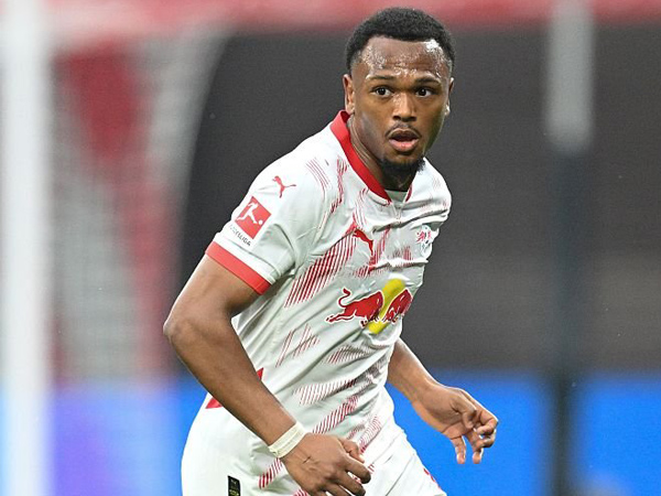 Aston Villa Pertimbangkan Rekrut Lois Openda dari RB Leipzig
